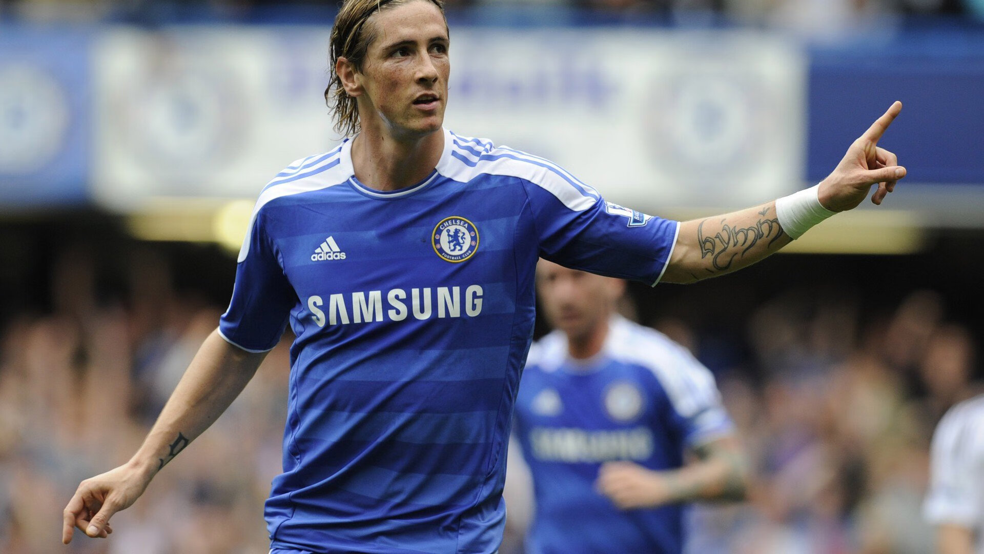 纳达尔鏖战五盘险胜德约科维奇，第15次晋级法网四强